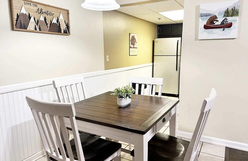 Pigeon Forge Condo | Easy Access Off The Parkway, Close to Everything!