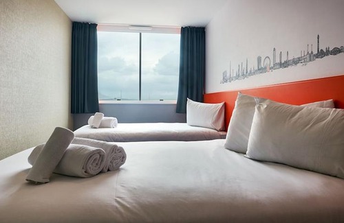 Fairfield Hotel | Easyhotel Croydon