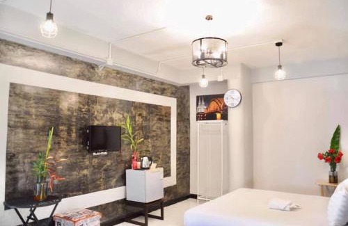 Phuket Hotel | Eat n Sleep
