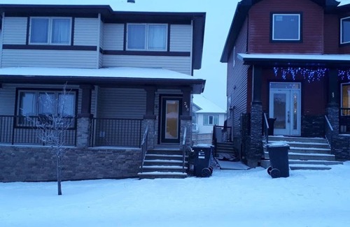 Timberlea House | EaziHome (Home away from Home) + BBQ on the Deck