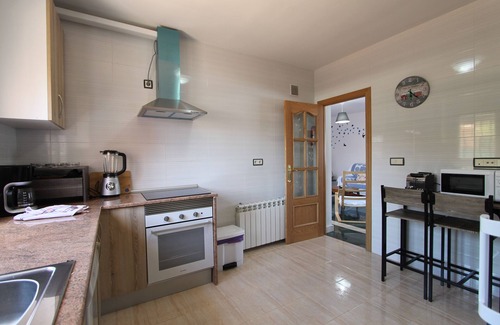 Ciempozuelos Ski Chalet | Ebony Chalet. TuCasaTemporal