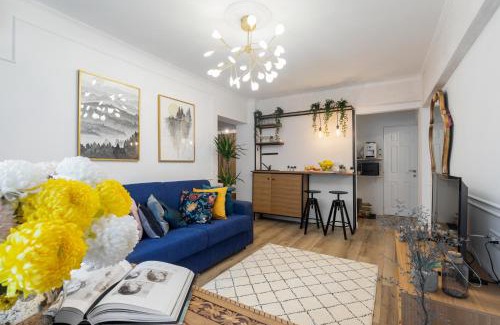 Bucharest City-Centre Apartment | Eclectic 3 bedroom Calea Victoriei by Urbanesq