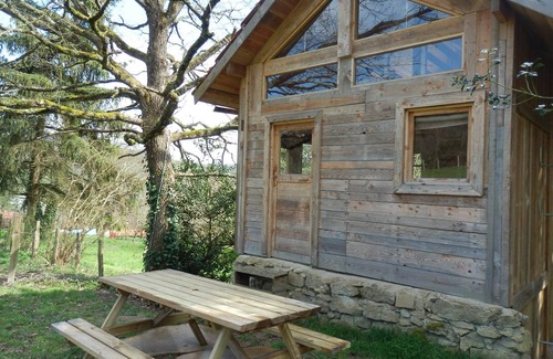 Broye House | Eco-lodge Cabin and Unique Bed and Breakfast