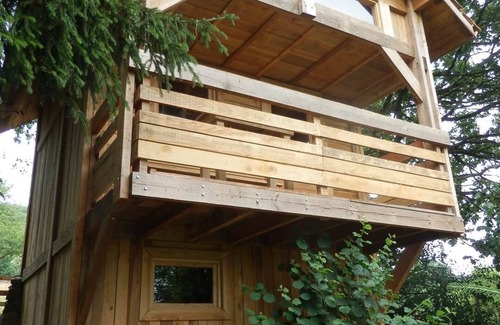 Broye House | Eco-lodge Cabin and Unique Bed and Breakfast