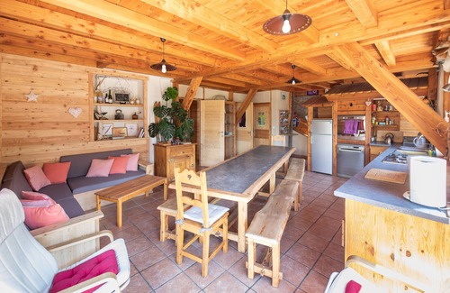 Saint-Martin-de-Queyrieres House | Ecological house 5 minutes from Briancon, 15 people, 2 ears, comfort, SPA