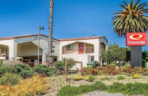 Castro Valley Hotel | Econo Lodge Castro Valley I-580