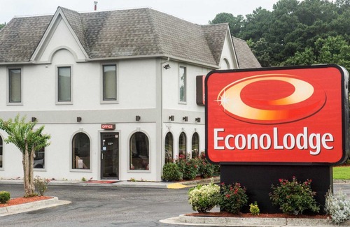 South Norfolk Hotel | Econo Lodge Chesapeake Route 13 and I-464