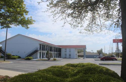 Morehead City Cabin | Econo Lodge Crystal Coast