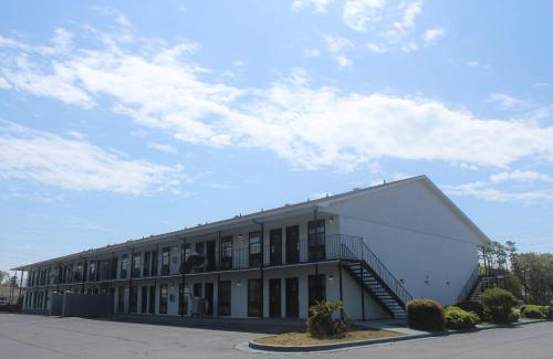 Morehead City Cabin | Econo Lodge Crystal Coast