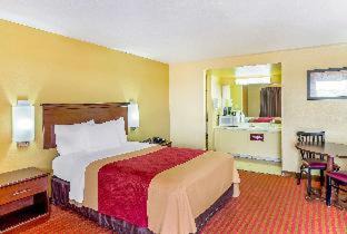 McAlester Hotel | Econo Lodge McAlester