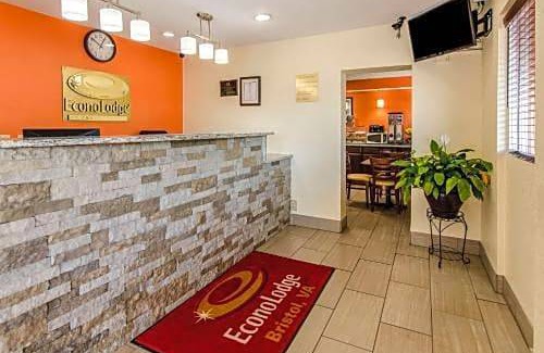 Bristol Hotel | Econo Lodge Near Motor Speedway