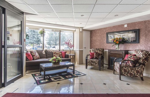 Orillia Hotel | Econo Lodge Orillia