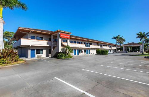 Vero Beach Cabin | Econo Lodge Vero Beach - Downtown