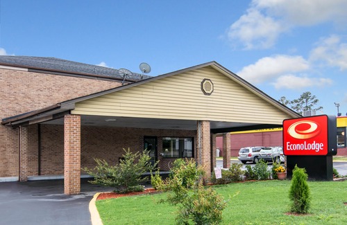 Weldon Hotel | Econo Lodge Weldon - Roanoke Rapids