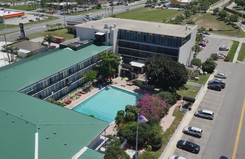 Cypress Gardens Hotel | Econo Lodge Winter Haven Chain of Lakes