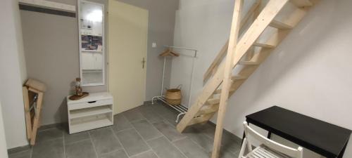 Erzsebetvaros Apartment | Economic flat near the Synagogue