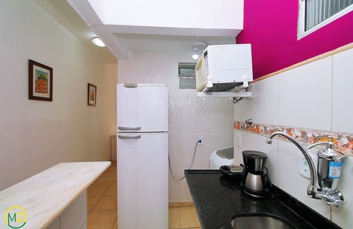 Copacabana Apartment | Economic studio with sea view in Copacabana