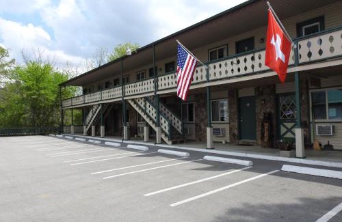 Eureka Springs Hotel | Edelweiss Inn