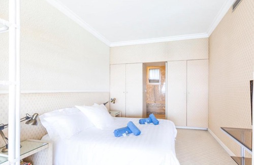 Juan-les-Pins Apartment | Eden Beach