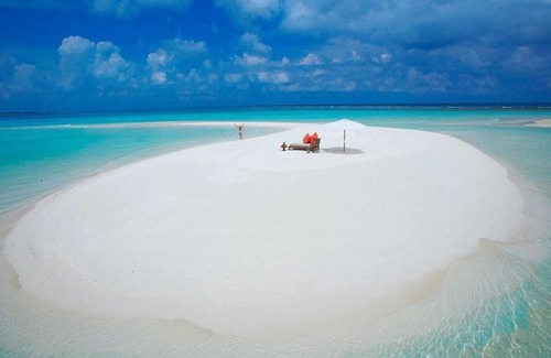Thulusdhoo Island House | Eden Blue