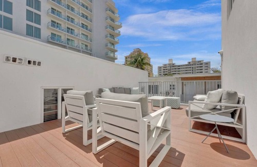 Barrier Island Apartment | Eden Escape: Walk to FLT Beach - 1201