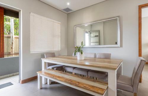 Shaka's Rock Apartment | Eden Palms 10 Sleeper