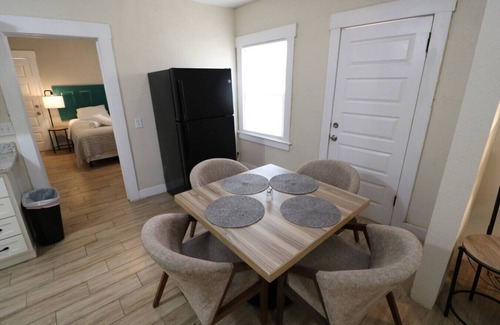 El Paso House | Eden’s Comfort Suite - Near I-10
