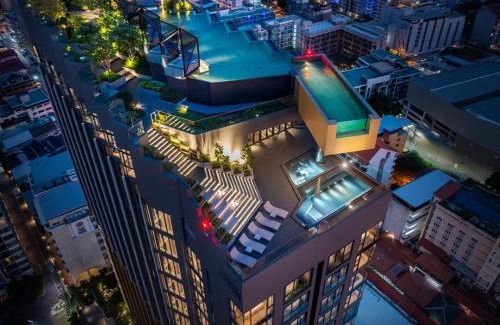 Pattaya Bay Apartment | Edge Central Pattaya SeaView Residence with Infinity Pool