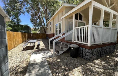 Moab House | Edge of the Desert Mesa Arch Cabin #22