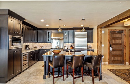 Steamboat Springs Condo | Edgemont 2507 Luxury On Mountain Condo With Ski-In/Ski-Out Access!