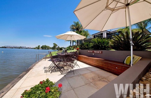 Mulwala House | Edgewater Mulwala Sum