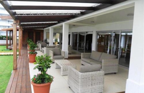 Aidy Grill Apartment | Edificio Long Beach