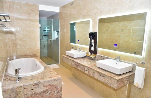 Port Harcourt Hotel | EdisPremier Hotel & Suites