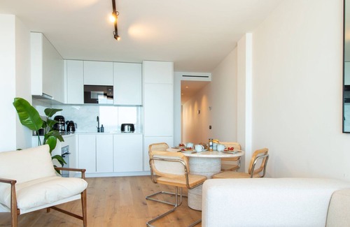 Foz do Douro Apartment | EDiTiON 309 Penthouse w/Plunge Pool by LovelyStay