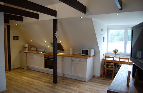 Tarnewitz Apartment | Eel house apartment 6 between the beach and the harbour