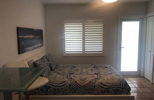 Hendricks and Venice Isles House | Efficiency 3 on water Las Olas, beach and free kayaks