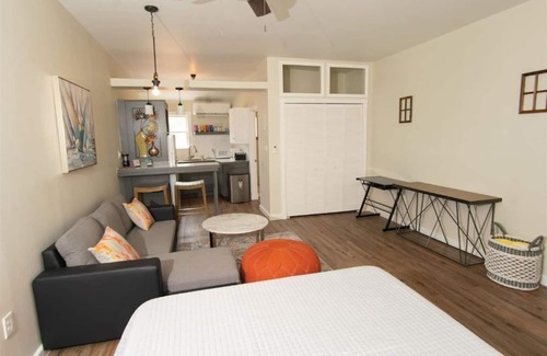 Estate Kings Quarter Apartment | Efficiency in historic downtown #4