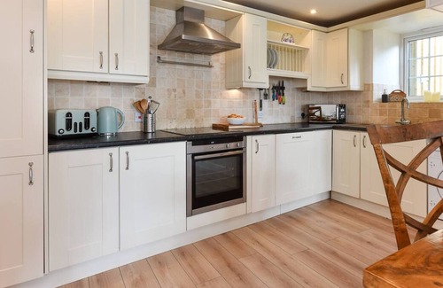 Abersoch Ski Chalet | Egryn Bach & Pod in the beautiful Abersoch