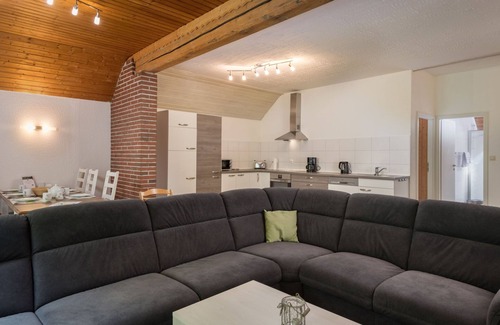 Immerath House | Eifelnatur (Haus 2) by Interhome