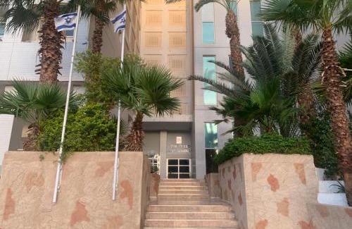 Eilat Apartment | Eilat Summer Vacation-Amazing Pool