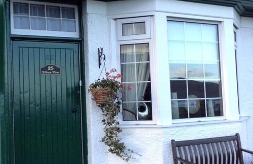 Lamlash House | Eilean View, Sea Views, Holiday Home sleeps 6