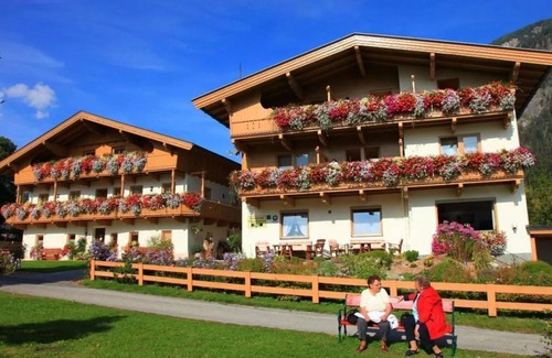 Pertisau Apartment | Einzelzimmer - Apartements & Pension Marxenhof