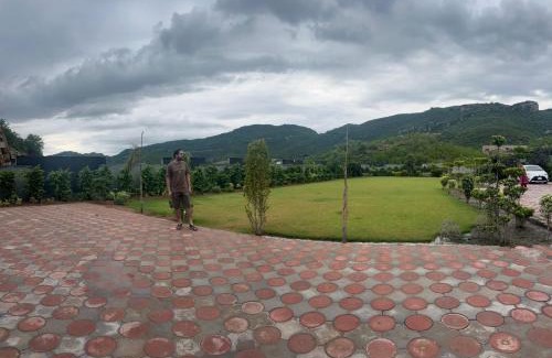 Islamabad Cabin | EK Farm