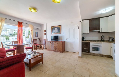 Ventanicas-El Cantal House | EL CANTAL - Cosy flat with communal pool near the beach and Free WiFi.