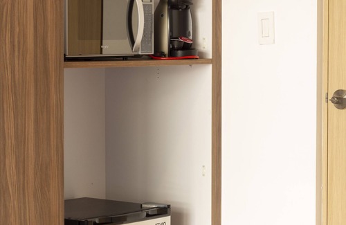 Downtown Queretaro Apartment | El Doce Suite con Balcón by Homi Rent