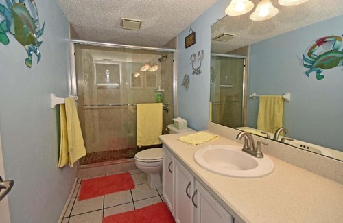 Englewood House | *El Galeon E. #204