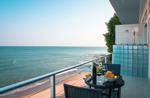 Boca Corona Apartment | El Golden Cowry – Romantic Escape with Ocean Views