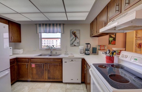 Fort Walton Beach Condo | El Matador 240 - FREE TICKETS! Your stay includes free tickets to many area attractions!