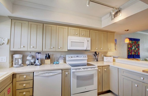 Fort Walton Beach Condo | El Matador 338 - FREE TICKETS! Your stay includes free tickets to many area attractions!