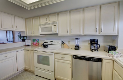 Fort Walton Beach Condo | El Matador 437 - FREE TICKETS! Your stay includes free tickets to many area attractions!